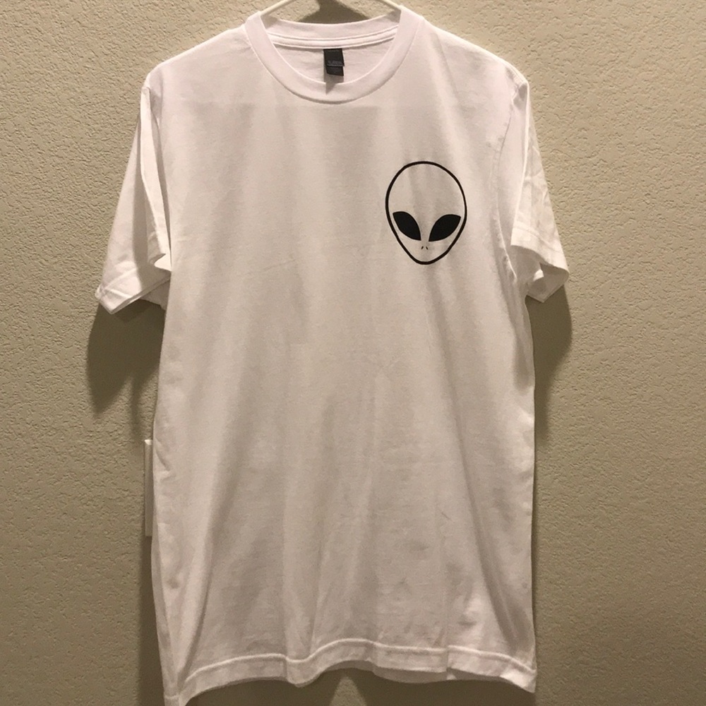 Brand new pocket Alien T-Shirt Tee